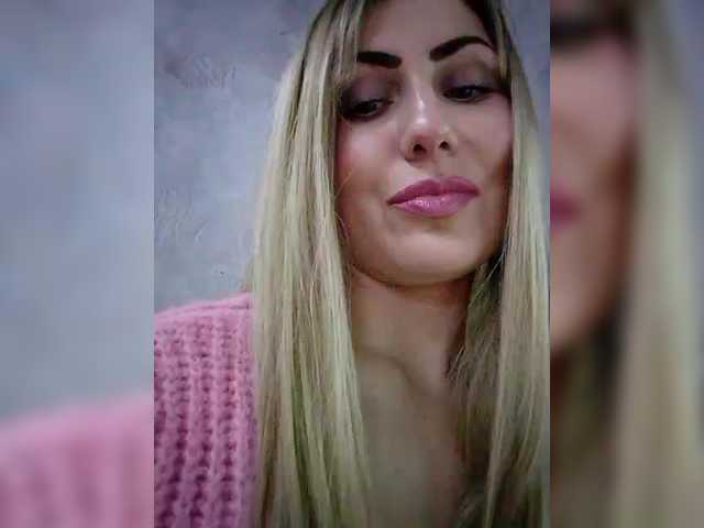 Cassssablanca's BongaCams show and profile