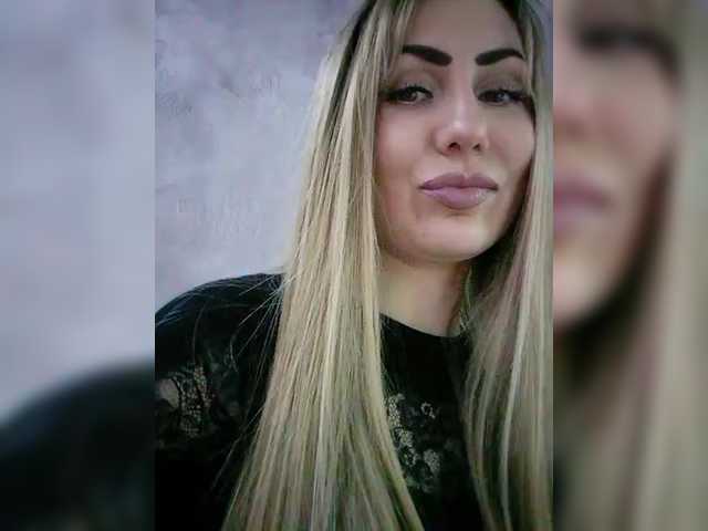 Cassssablanca's BongaCams show and profile