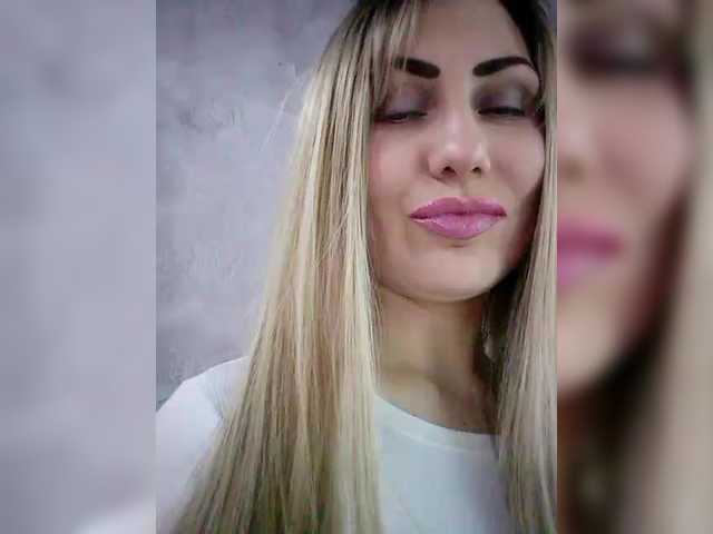 Cassssablanca's BongaCams show and profile