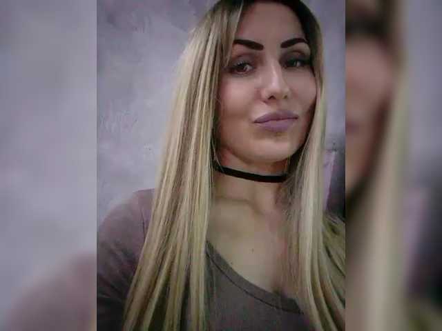 Cassssablanca's BongaCams show and profile