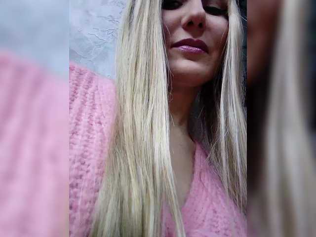 Cassssablanca's BongaCams show and profile