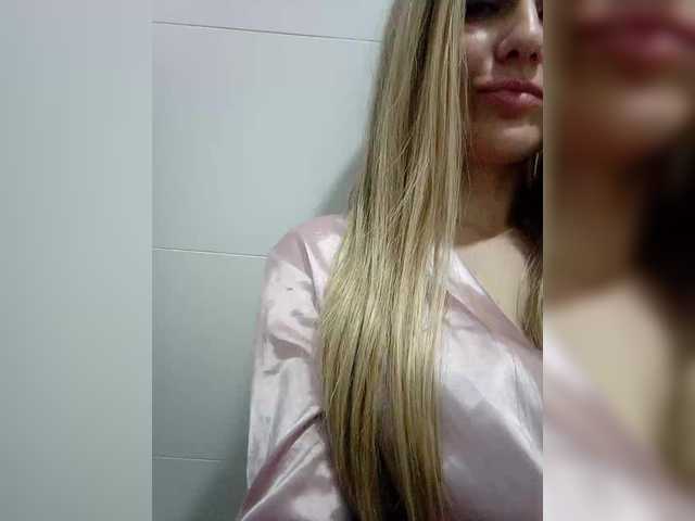 Cassssablanca's BongaCams show and profile