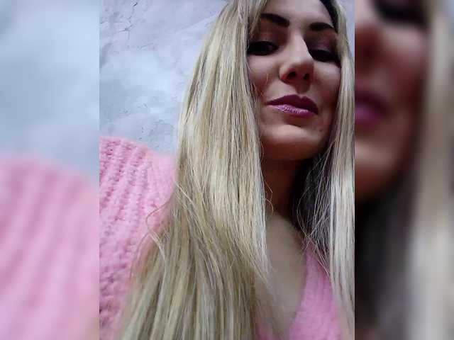 Cassssablanca's BongaCams show and profile