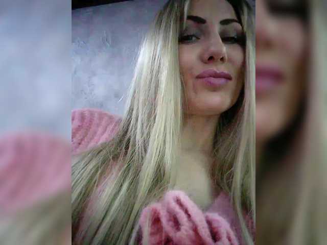 Cassssablanca's BongaCams show and profile