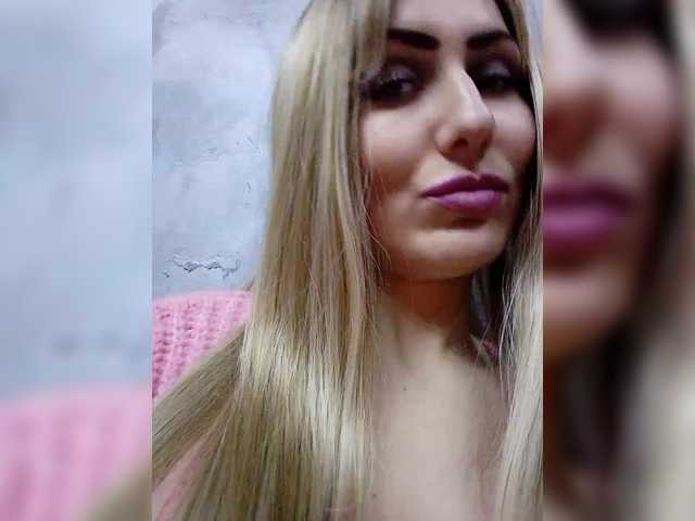 Cassssablanca's BongaCams show and profile