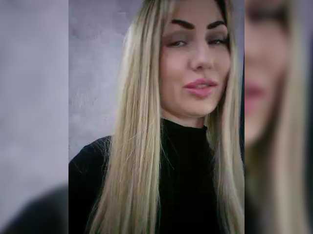 Cassssablanca's BongaCams show and profile