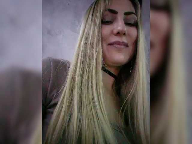 Cassssablanca's BongaCams show and profile