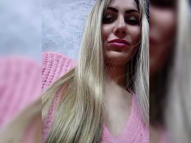 Cassssablanca's BongaCams show and profile