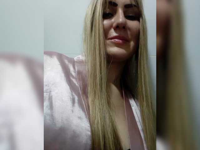 Cassssablanca's BongaCams show and profile