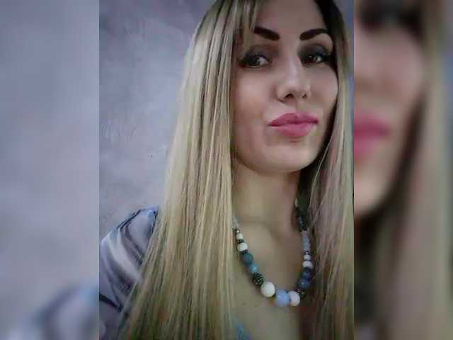 Cassssablanca's BongaCams show and profile