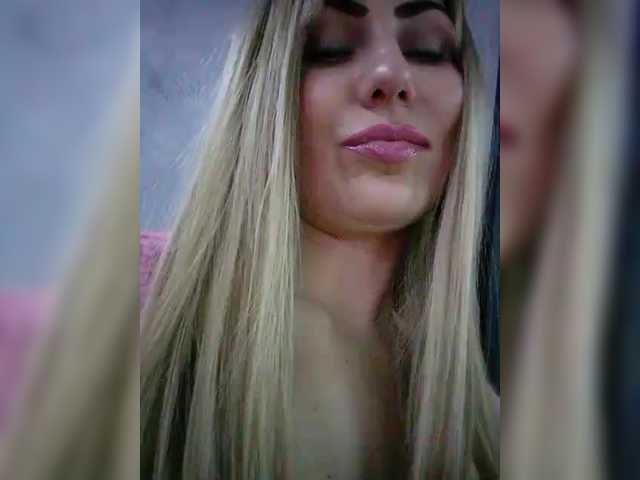 Cassssablanca's BongaCams show and profile