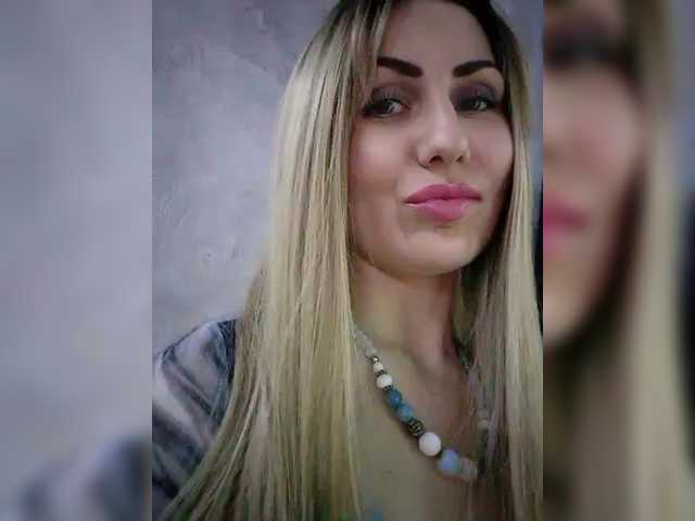 Cassssablanca's BongaCams show and profile