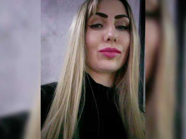 Cassssablanca's BongaCams show and profile