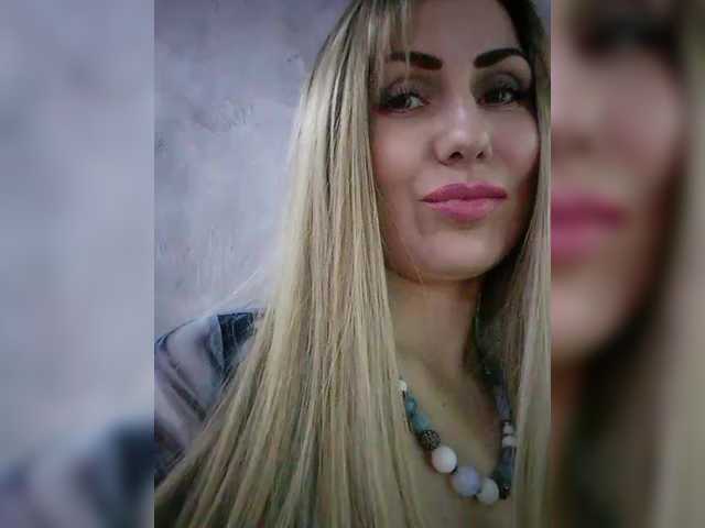 Cassssablanca's BongaCams show and profile