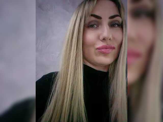 Cassssablanca's BongaCams show and profile