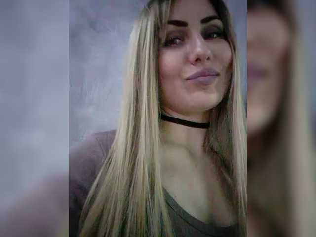 Cassssablanca's BongaCams show and profile