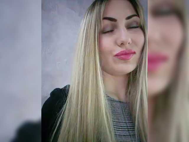 Cassssablanca's BongaCams show and profile