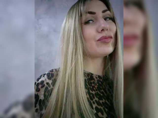 Cassssablanca's BongaCams show and profile