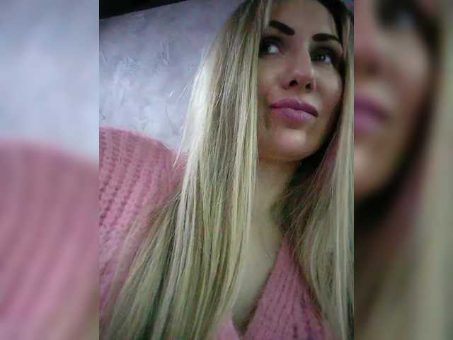 Cassssablanca's BongaCams show and profile