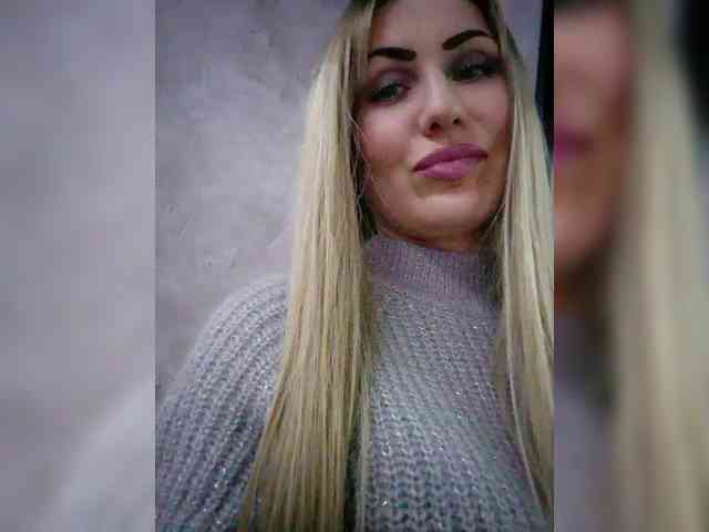 Cassssablanca Live Webcam on BongaCams