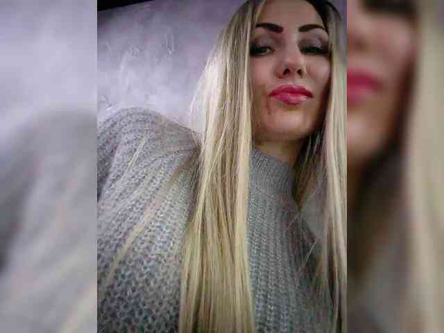 Cassssablanca Live Webcam on BongaCams