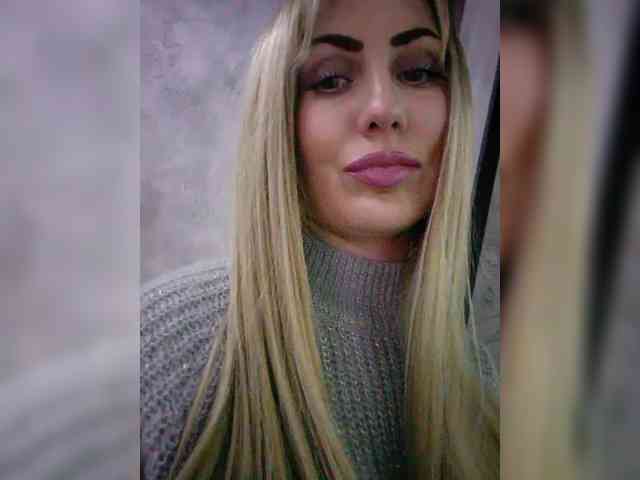 Cassssablanca Live Webcam on BongaCams