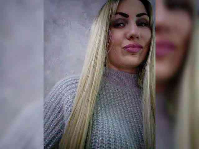 Cassssablanca Live Webcam on BongaCams