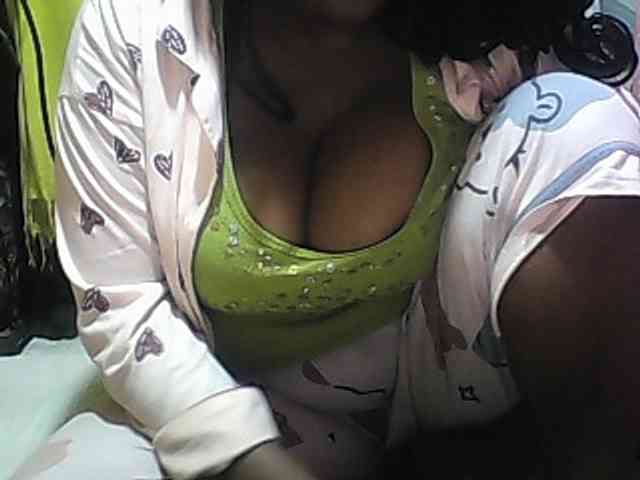 Shaved ebony, Shaved babes, Group chat for 40 tokens, Full privates for 60 ..., older cams 3
