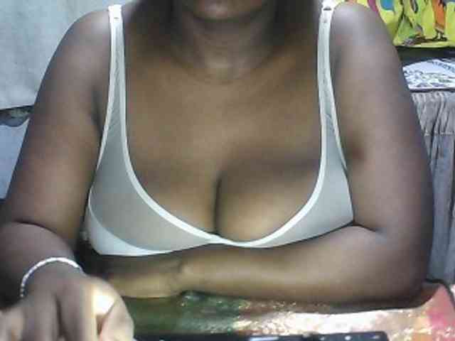 pussyblacky webcam