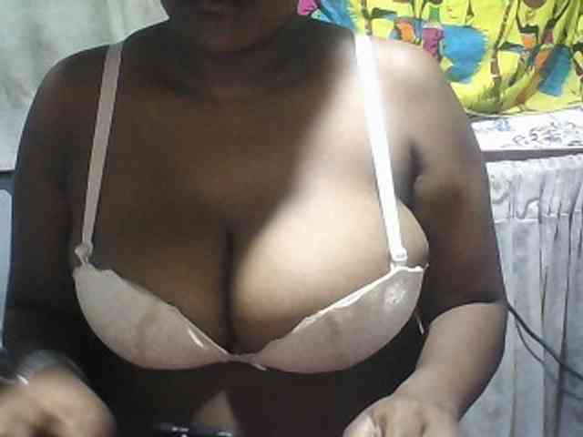 pussyblacky webcam