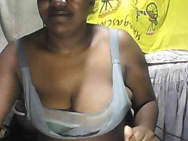pussyblacky webcam