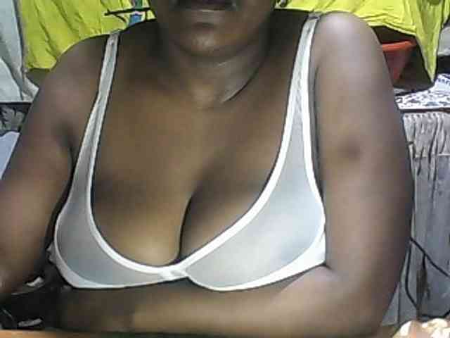 pussyblacky webcam
