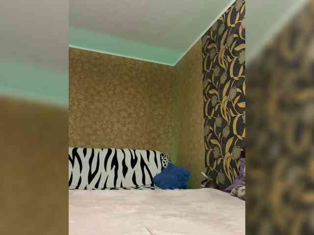 LouiseJenkin webcam