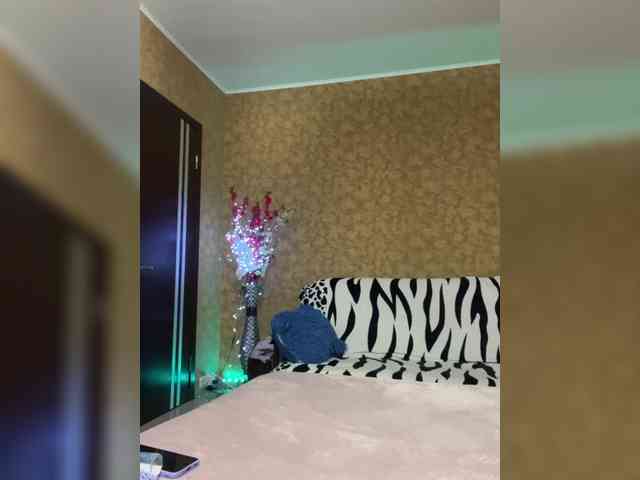 LouiseJenkin webcam