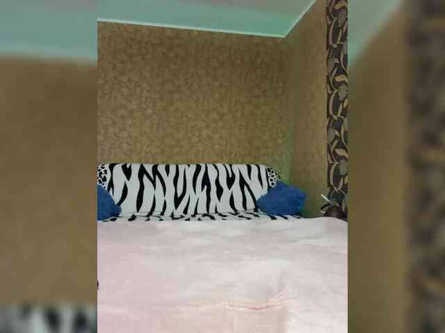 LouiseJenkin webcam