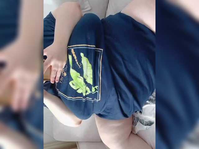 Mari301's BongaCams show and profile