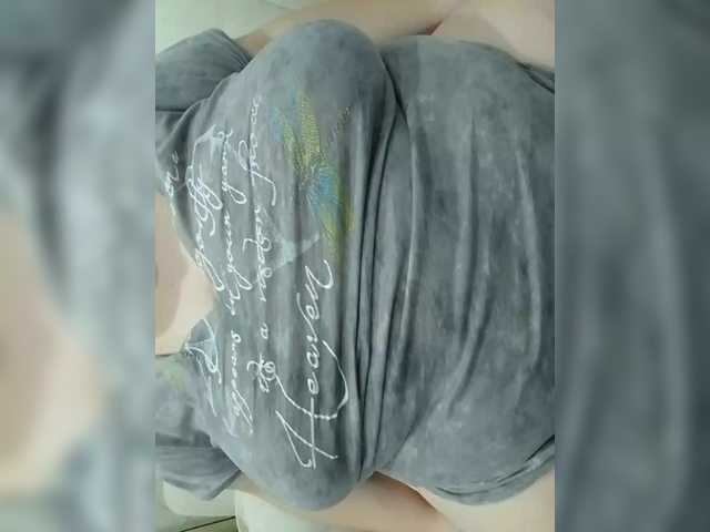 Mari301's BongaCams show and profile