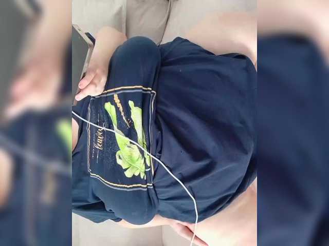 Mari301's BongaCams show and profile