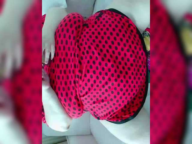 Mari301's BongaCams show and profile