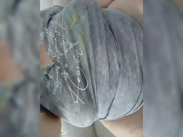 Mari301's BongaCams show and profile