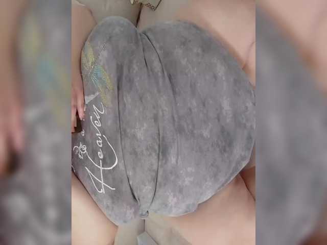 Mari301's BongaCams show and profile