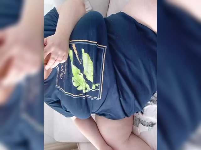 Mari301's BongaCams show and profile