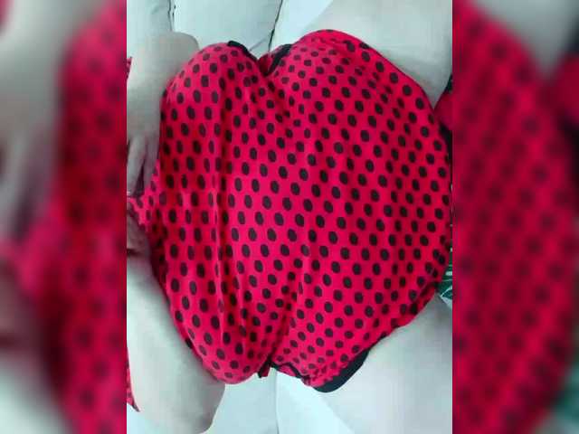 Mari301's BongaCams show and profile