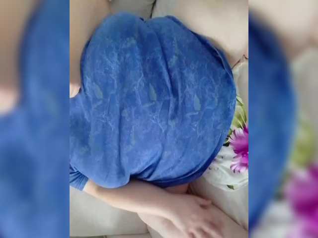 Mari301's BongaCams show and profile