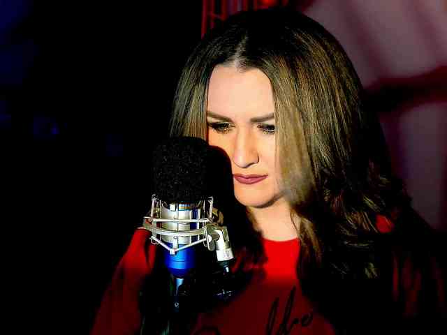 Meskhimusic webcam