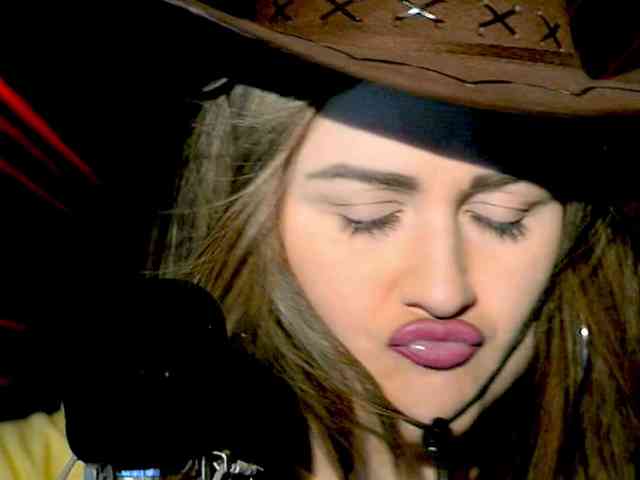 Meskhimusic webcam