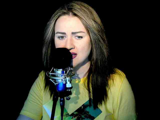 Meskhimusic webcam