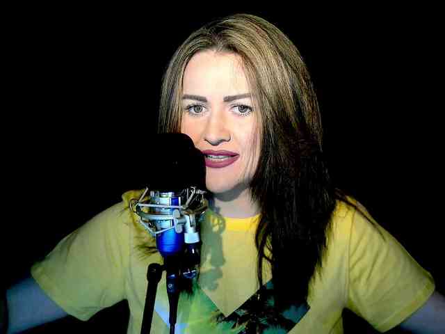 Meskhimusic webcam