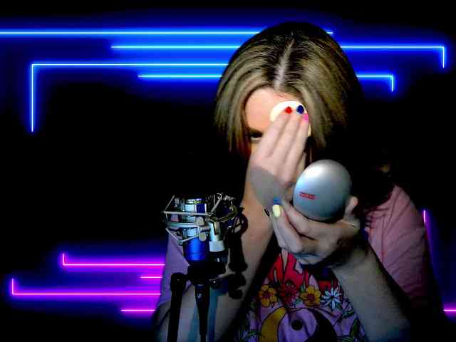Meskhimusic webcam