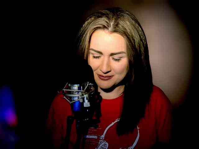 Meskhimusic webcam